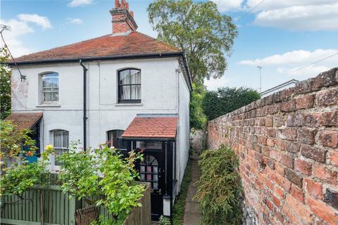 Gravel Hill, Oxfordshire RG9 1 bed semi