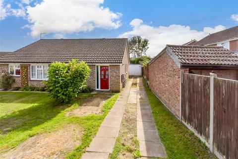 Tyne Close, Chatham ME5 2 bed semi