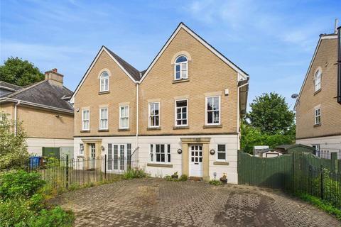 Vermont Crescent, Ipswich, IP4 4 bed semi