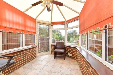 Wickham Place, Basildon, Essex 2 bed terraced house for sale