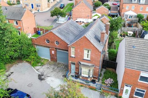 Grove Road, Chesterfield, S41 3 bed detached house for sale