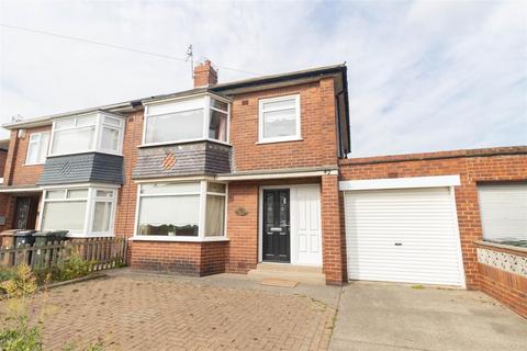 West Dene Drive, North Shields 3 bed semi