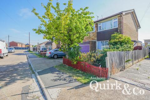 Hope Road, Canvey Island, SS8 3 bed semi