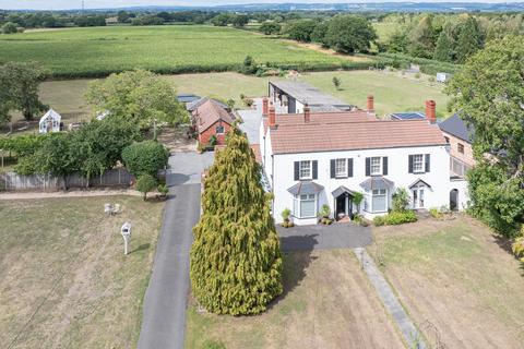 Rockhampton, Berkeley... 2 bed detached house for sale