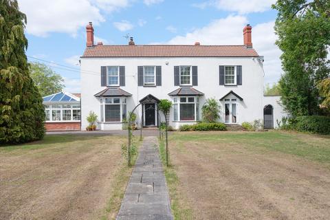 Rockhampton, Berkeley... 2 bed detached house for sale