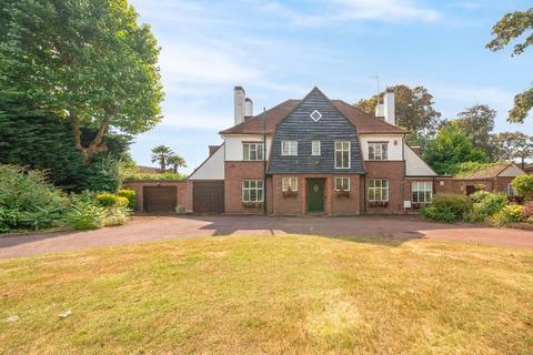 Nascot Wood Road, Hertfordshire WD17 6 bed detached house for sale