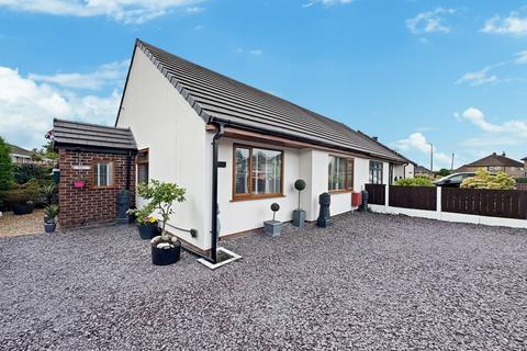 Hindley Road, Westhoughton, BL5 4 bed semi