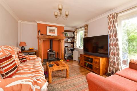 The Sands, Ashington RH20 2 bed semi