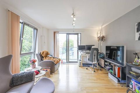 Crowder Street, Shadwell, London, E1 1 bed flat for sale