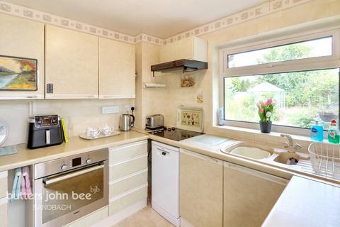 St Oswalds Crescent, Sandbach 3 bed semi