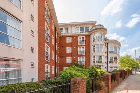 Coombe Road, Kingston, Kingston upon... 1 bed flat for sale