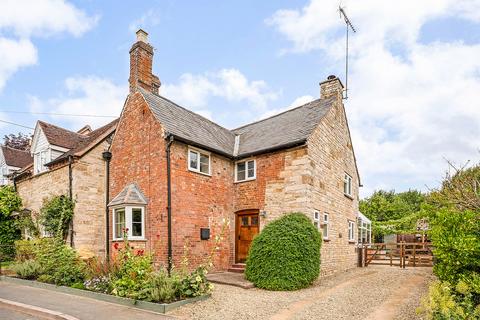 Butlers Marston 3 bed semi