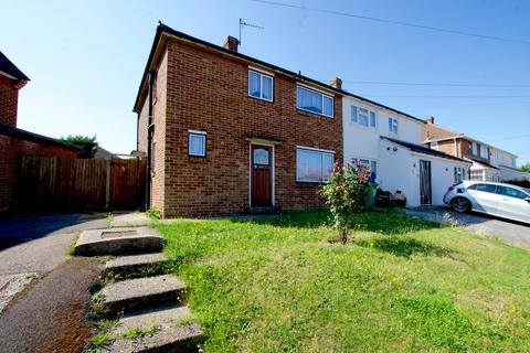 Gravelwood Close, Chislehurst, BR7 3 bed semi