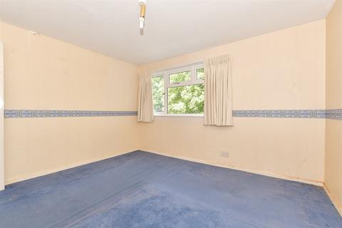 Ryde Lands, Cranleigh, Surrey 3 bed semi