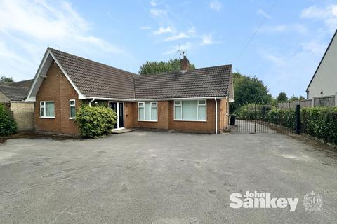 Lichfield Lane, Mansfield, NG18 2 bed detached bungalow for sale