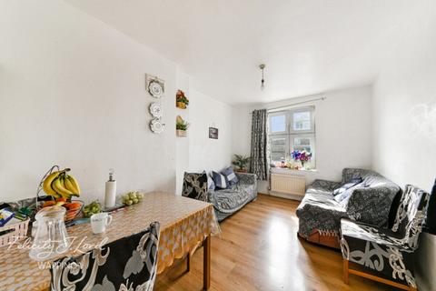 Sutton Street, London E1 2 bed flat for sale