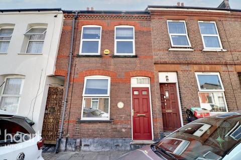 Highbury Road, Luton 2 bed terraced house for sale