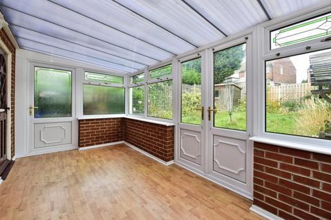 Taunton Avenue, South Yorkshire S9 3 bed semi