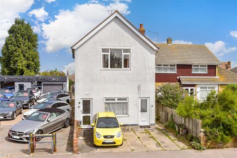 Tankerton Road, Whitstable CT5 2 bed ground floor flat for sale
