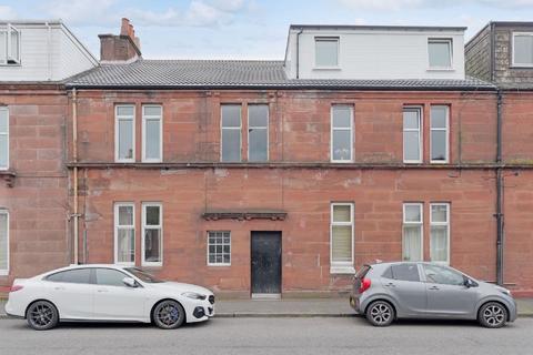 Main Street, Flat 0
