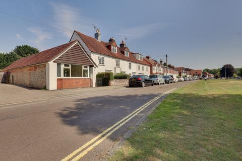 The Green, Rowland's Castle 2 bed detached bungalow for sale