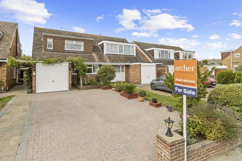 Oakleaf Drive, Polegate BN26 3 bed house for sale