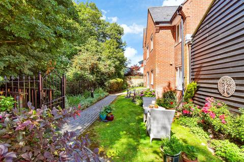 Springwell, Havant, Hampshire 1 bed flat for sale