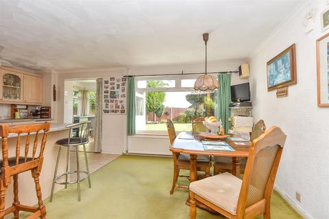 Crossways, Sittingbourne, Kent 3 bed detached house for sale