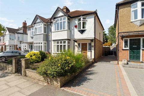 Elm Walk, Raynes Park SW20 3 bed semi