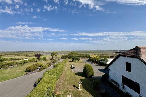 Esplanade, Mayland 4 bed detached house for sale