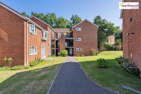Romilly Drive, Watford, WD19 1 bed flat for sale