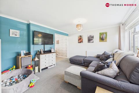 Bottels Road, Huntingdon PE28 3 bed semi
