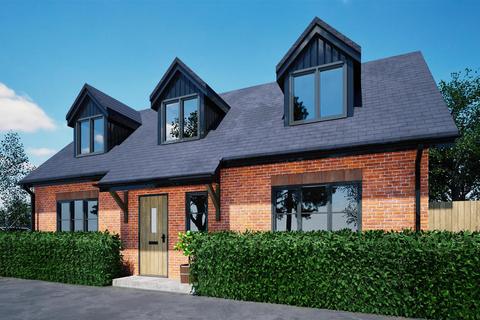 Racks Lane, Ombersley, Droitwich 2 bed property with land for sale