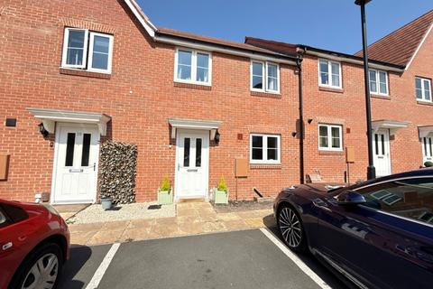 Houghton Regis, Bedfordshire LU5 3 bed terraced house for sale