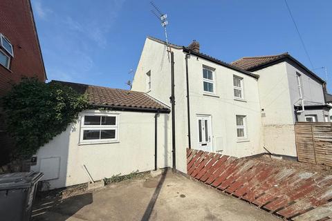 Stafford Road, Great Yarmouth 1 bed end of terrace house for sale