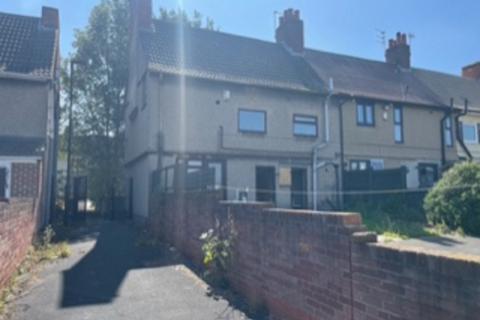 West Avenue, Woodlands, Doncaster, DN6 3 bed end of terrace house for sale