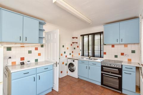 Falmer Gardens, Brighton BN2 2 bed semi