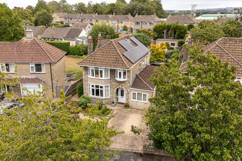 Bellefield Crescent, Trowbridge 4 bed detached house for sale