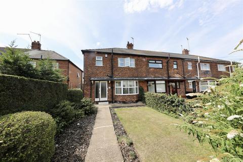 Mayland Avenue, Hull 3 bed end of terrace house for sale