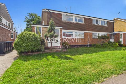 Appledore Gardens, Lindfield, RH16 2 bed flat for sale