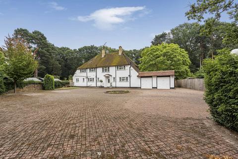 Old Woking Road, Woking, Surrey, GU22 6 bed detached house for sale