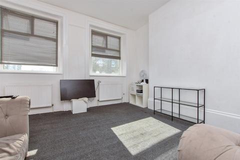 Athelstan Road, Cliftonville... 2 bed flat for sale