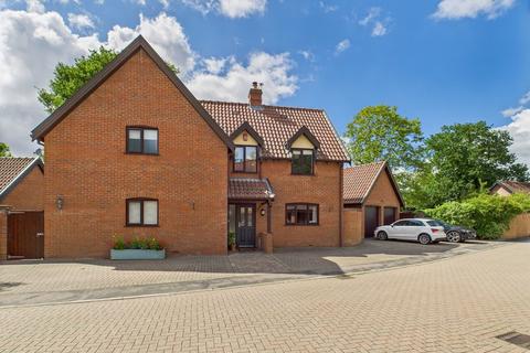 St. Benedict's Close, Toft Monks 4 bed detached house for sale