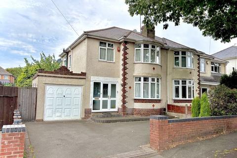 Queens Road, SEDGLEY, DY3 1HL 3 bed semi