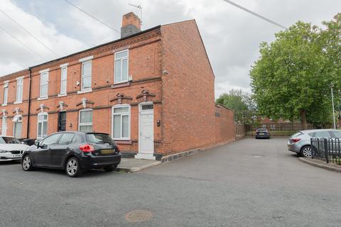 Oakwood Street, West Bromwich B70 2 bed end of terrace house for sale