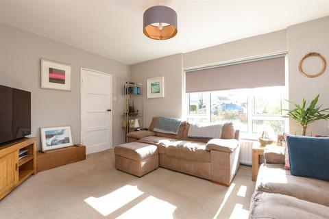 Ashdown Road, Reigate, Surrey 3 bed semi