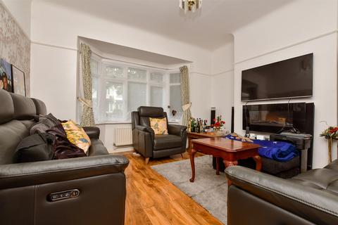 Elgin Road, Addiscombe, East Croydon... 3 bed semi