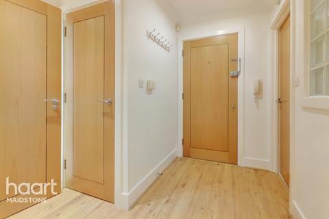 Orchard Close, Orchard Street, Maidstone 1 bed apartment for sale