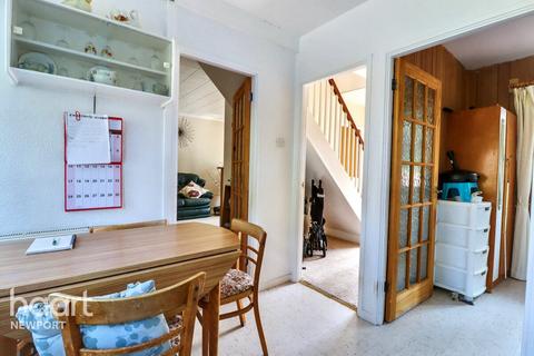 Fisher Close, Newport 3 bed terraced house for sale