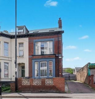 Holyhead Road, Coventry CV1 6 bed house for sale